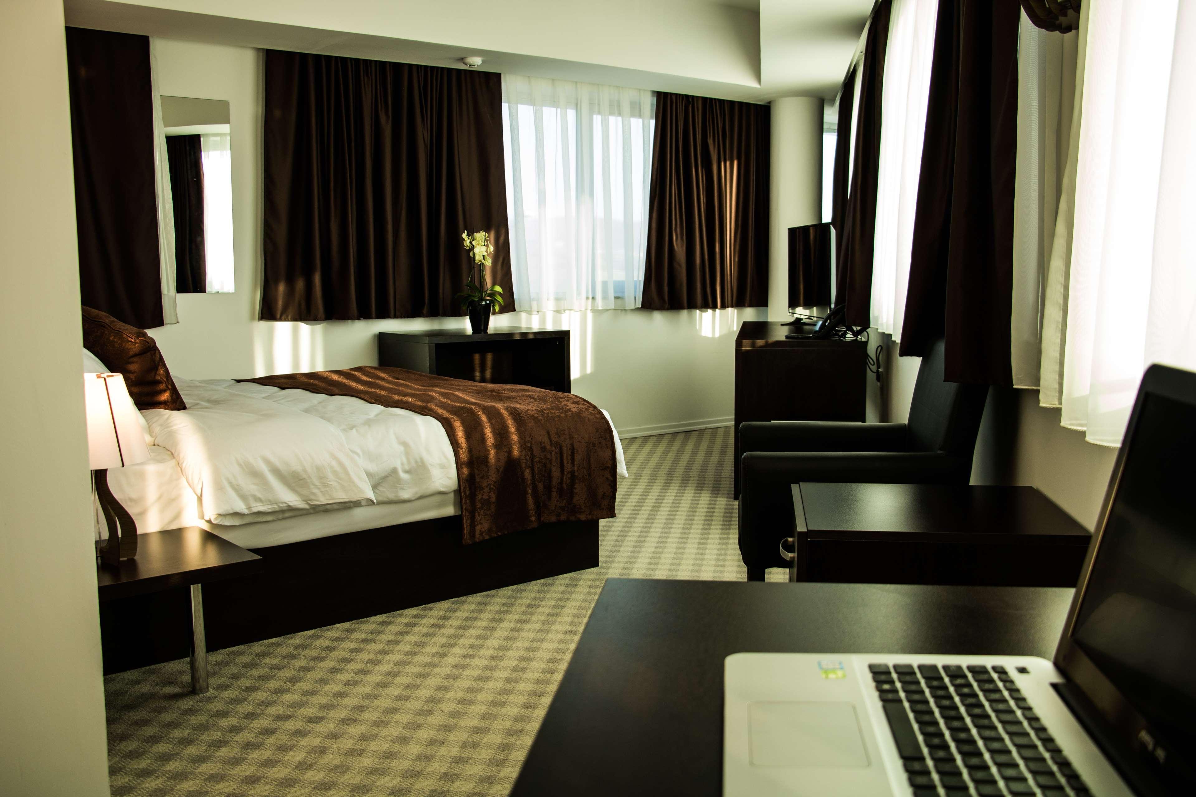 Best Western Hotel Galla Sllatine e Madhe Bagian luar foto