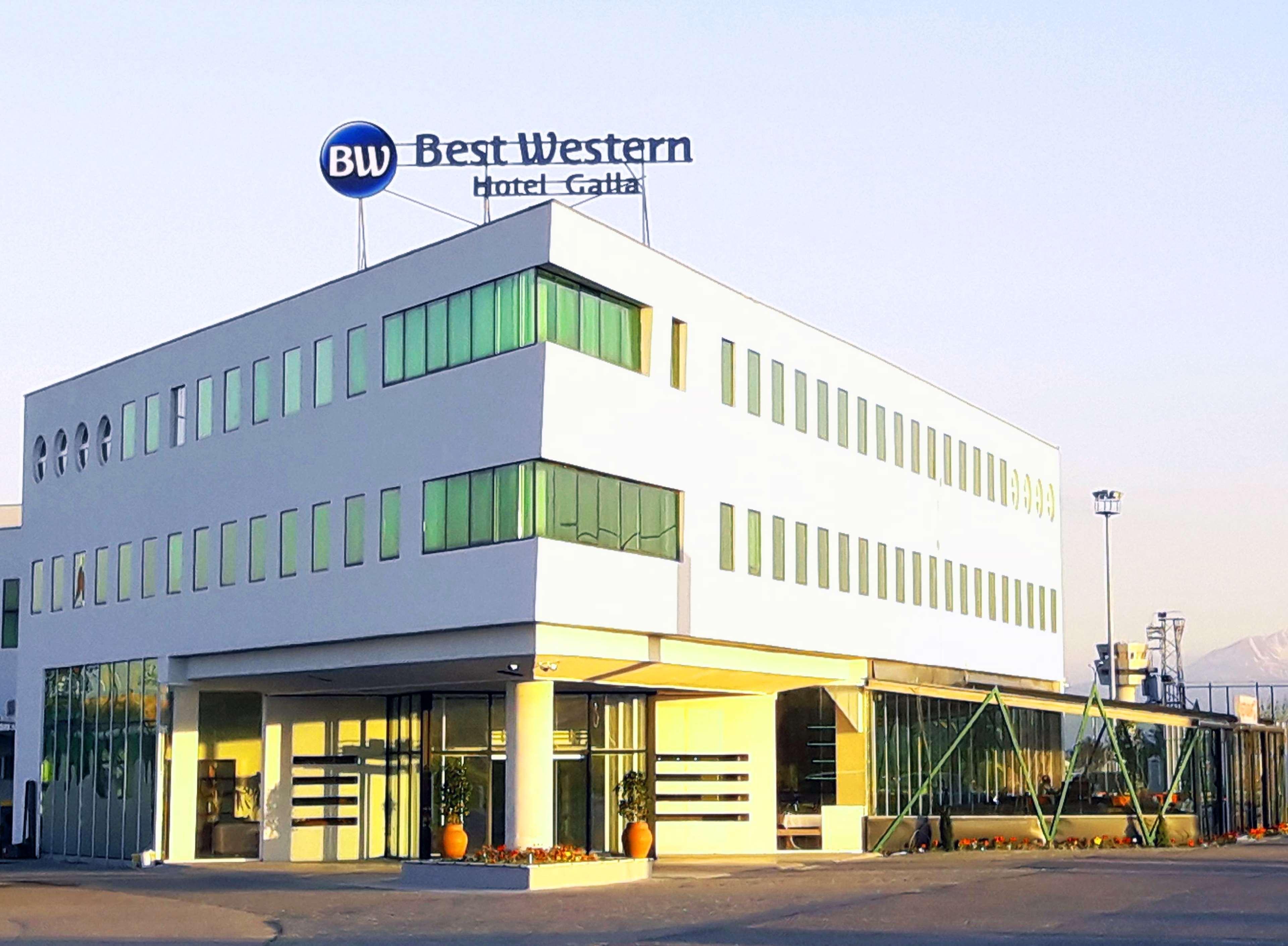 Best Western Hotel Galla Sllatine e Madhe Bagian luar foto