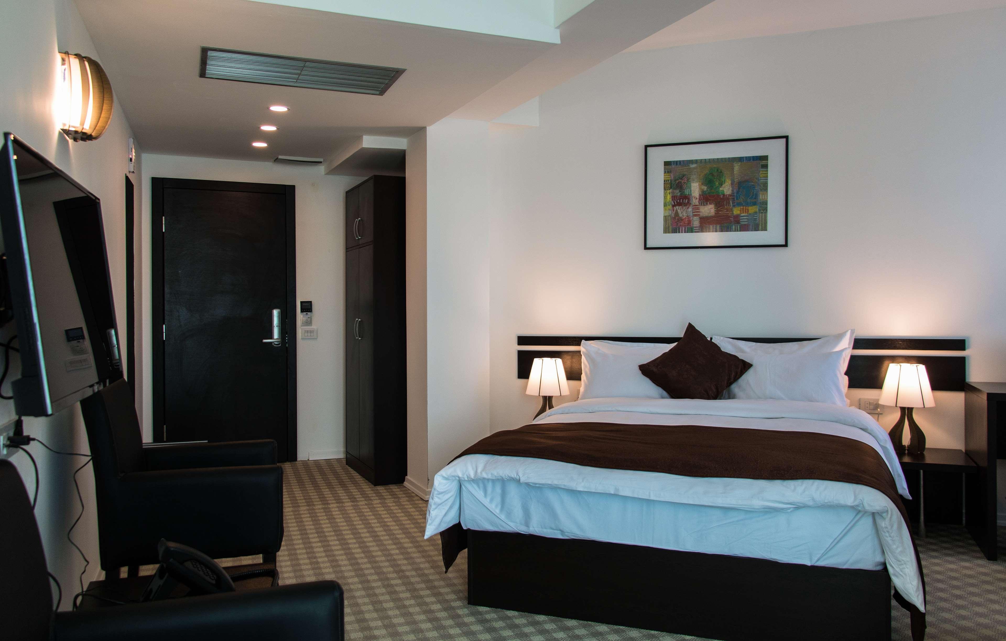 Best Western Hotel Galla Sllatine e Madhe Bagian luar foto