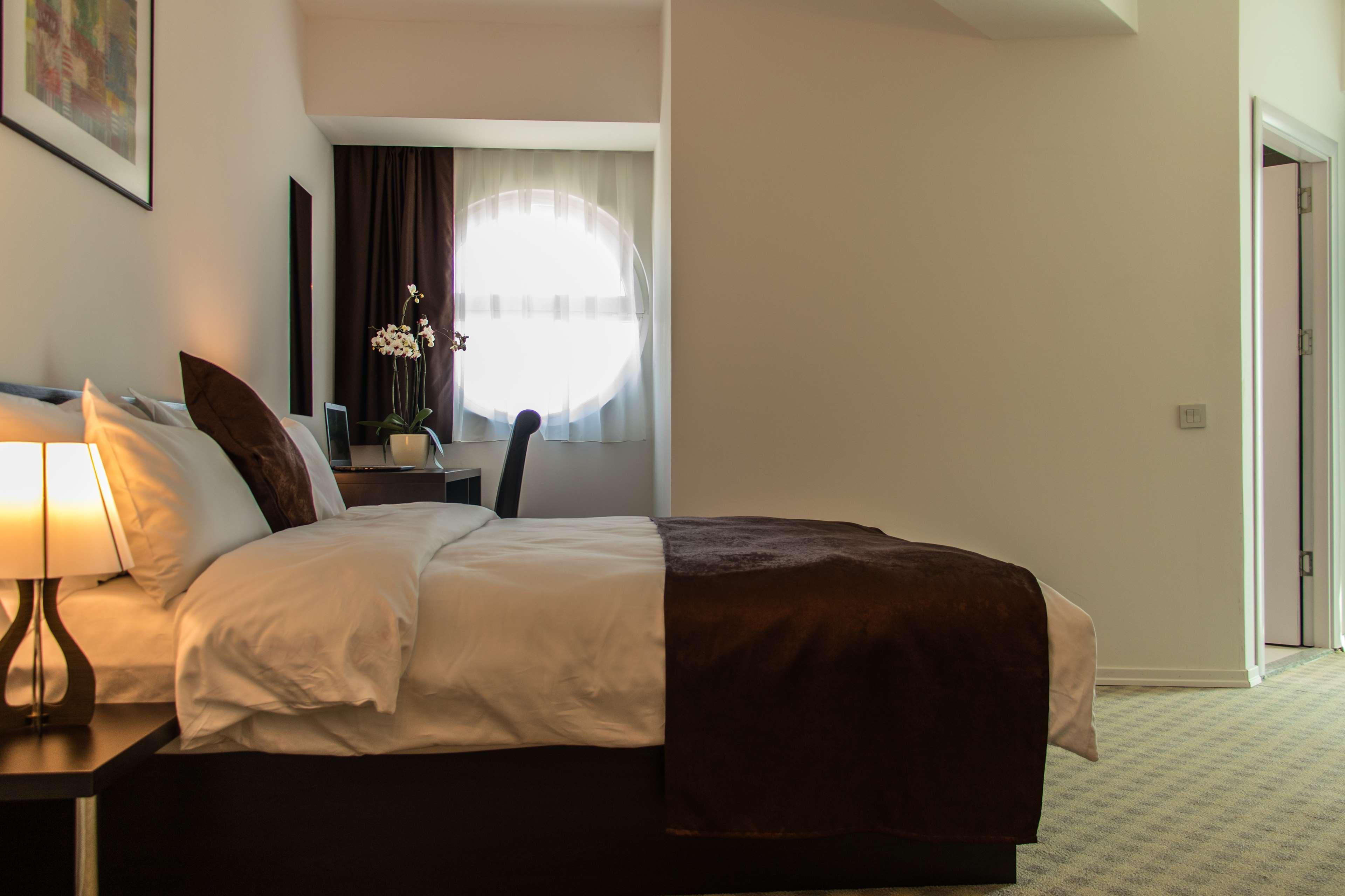 Best Western Hotel Galla Sllatine e Madhe Bagian luar foto