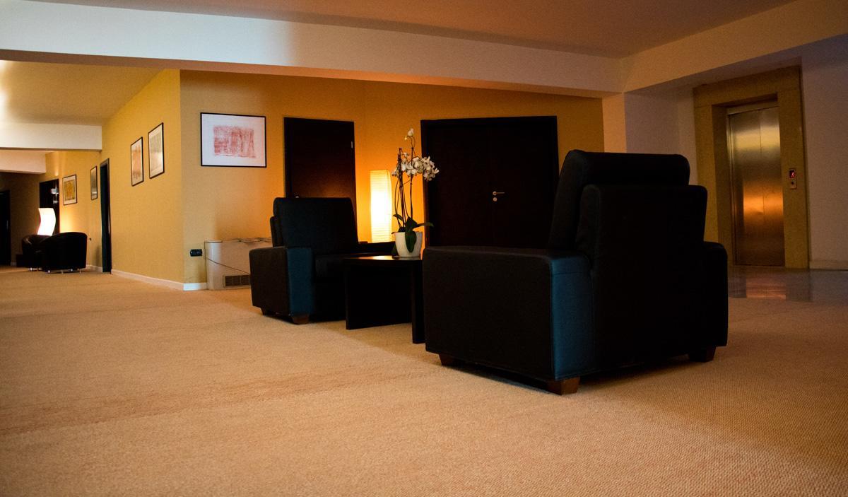 Best Western Hotel Galla Sllatine e Madhe Bagian luar foto